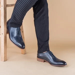 Autumn Men’s Formal Oxford Shoes Closed Lace Up Design Genuine Leather Upper Breathable Engraved Pattern Anti Slip Hard Wearing