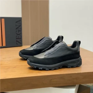 British Minimalist Style Solid Color Light Luxury Designer Custom Running & Casual Shoes