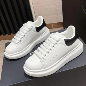 Classic Genuine Leather Comfortable Muffin Cushion Shoes Men’s Height Increasing Designer Casual Shoes