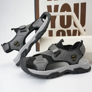 Cross-Border Fashionable Casual Men’s Sandals Trendy Lightweight Waterproof with Breathable Mesh Surface Anti-Collision Toe