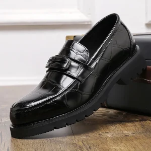 Cross Border Large Size Men’s Dress Shoes Autumn Casual PU Slip On Pointed Toe Loafers Business Style Height Increasing