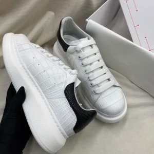 Designer 100% crocodile SkinMatching Couple Sneakers Breathable Fashion Trend Walking Style Shoes with Luxury Touch New Listing