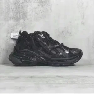 Designer Runner Men’s and Women Chunky Sneakers Walking Casual Running Shoes