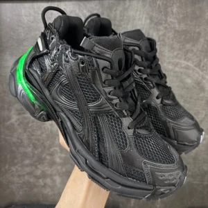 Designer Runner Thick Soled Sneakers Track LED Running Shoes Men’s Luxury Sneakers Genuine Platform Retro Skate Shoes