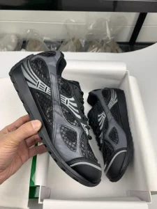 Designer Unisex Lightweight Fashion Sneakers with Mesh Upper Lace up Closed Toe Design Summer Autumn Winter Fashion Trend