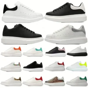 Fashion Men’s Sports Shoes with Thick High Sole Black and White Lace Up Season Shoes