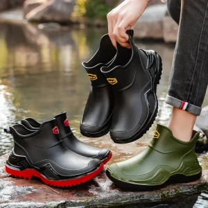 Fashion Short Tube Velvet Men’s Non-Slip Wear-Resistant Kitchen Thick-Soled Shoes