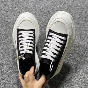 Fashionable Korean Style Platform Canvas Shoes Men’s and Women’s Denim Lace-up Casual Sports Shoes Walking Shoes