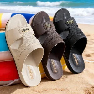 Foreign Trade Middle Eastern Men’s Slip On Slippers Beach Shoes Summer Sandals Non slip Korean Style for Middle aged