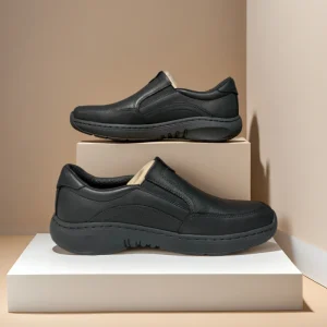 Full Grain Leather Comfortable Breathable Men’s Black Slip-On Shoes with Plush Lining and One Kick