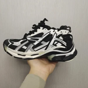 High Quality Designer Runner Sneakers Casual Sneakers Luxury Original Chunky Walking Style Runner Shoes