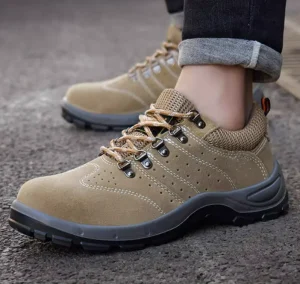 Labor protection Shoes for Men Breathable Anti smash Anti puncture Steel Toe Lightweight Men’s Shoes for Summer Welders