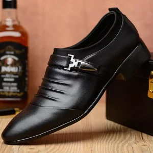 Large Mens Leather Shoes Breathable and Comfortable Soft Sole Wear resistant Non slip Pointed Toe Business