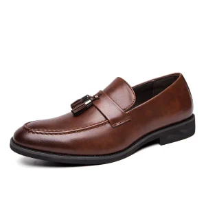 Latest Design Fashion Casual Tassel Dress Shoes Pure Color Comfort Men’s PU Leather Slip on Loafers Shoes