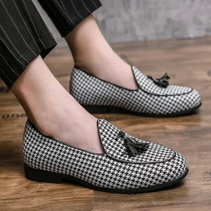 Latest Designs Oxford Dress Shoes for Men Mocassin Homme Loafers Faux Suede Driver Shoe Loafers Sepatu Italy Customized Holiday