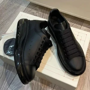 Little White Shoes Cushion Air Thick Lightweight Soles Add Leather Muffin Casual Designer Shoes Men
