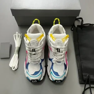 Luxury Designer Casual Shoes Track LED Light Up Men’s Sneakers Outdoor Walking Shoes for Spring and Autumn