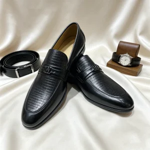Luxury Men’s Black Lizard Embossed Loafers Handmade Slip On Business Formal Shoes High End Banquet Footwear