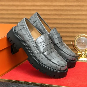 Luxury Men’s Genuine PU Italian Style Loafer Casual Dress Shoes Flat Wedding Style for Party Office Use