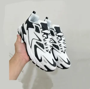 Luxury Men’s Sporty Trainer Sneaker Fashion Designer Running Tennis Shoes with Soft Upper Cloth TPU Outsole Lighted Features