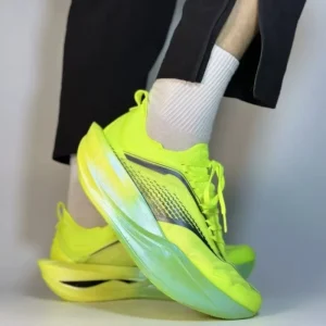 Luxury New Brand Men’s and Women’s Lightweight and Versatile Carbon Plate Running Shoes High Quality Sports Shoes