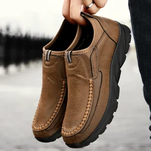 Men Casual Shoes Loafers Sneakers New Fashion Handmade Retro Leisure Loafers Shoes Zapatos Casuales Hombres Men Shoes