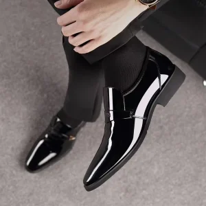 Men’s Black Patent Leather Loafers Slip on Dress Shoes with Cushioning for Business Wedding Autumn Winter Fashion