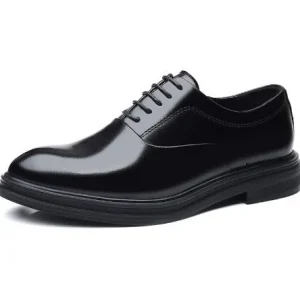 Men’s Brown Leather Slip-On Shoes with Pointed Toe Light Round Features Wuxi Yanjia Dress Co. Ltd’s Light Weight Work Designs