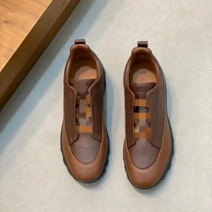 Men’s Business Casual Shoes Lace Free Cowhide Sneakers Thick Soled Non-Slip Trousers Solid Color Height Increasing Feature