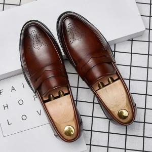 Men’s Casual Formal Large Size Leather Dress Shoes Breathable Kitchen Loafers for Summer Spring