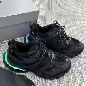 Men’s Casual High End Sneakers Comfortable Leather Thick Soles Lace Up Winter Cotton Lining Spring Fashion Trend
