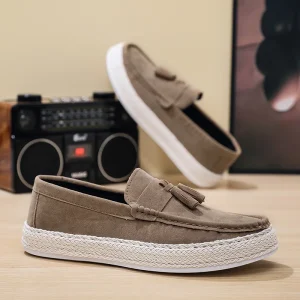 Men’s Casual Shoes Lightweight Comfortable Versatile Flat Slip-on Casual Shoes Driving Shoes Summer