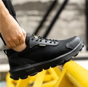 Men’s Comfortable Anti Slip Safety Work Shoes with Plastic Toe Low Cut for Factory Use Stylish Safety Footwear