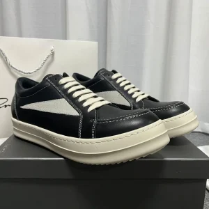 Men’s Designer Low Top Sneaker in Black Lace Up Genuine Leather Casual Flat Shoe Thick-Soled Solid Pattern