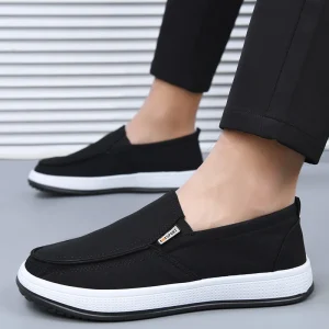 Men’s Durable Head Canvas Upper Wide Foot Breathable Slip-Ons Soft Soled Non-Slip Casual Shoes