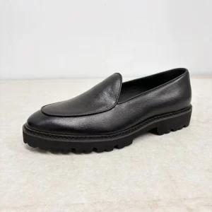 Men’s Handcrafted Genuine Leather British Style Loafers Slip-On Shoes Pointed Toe Breathable Comfort Durable All Seasons
