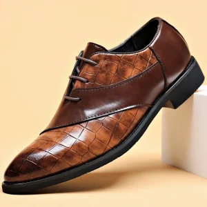 Men’s Large Size Pu Leather Shoes Casual and Business Formal Shoes with British and Korean Style Pointed Toe Design
