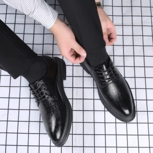 Men’s Lightweight Embroidered Pointed Toe Loafers Leather Shoes EVA Midsole Rubber Outsole Black Size 38-44 Office Career