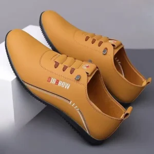 Men’s New Breathable Bean Shoes Casual Soft Sole One Foot Shoes