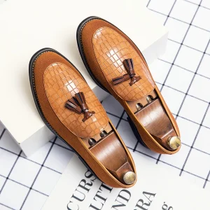 Men’s Retro Designer Dress Shoes & Oxfords Genuine Leather Casual Pointed Toe Loafers Easy Wear Large Sizes with New Styles