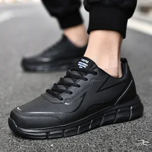 Men’s Running Shoes for Fall Casual sneakers are versatile and lightweight solid color running shoes