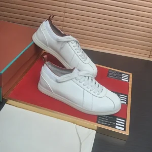 Men’s Shoes Casual Leather Shoes Walking Shoes Waterproof Lace up Closure Bright Color Fashionable Trend