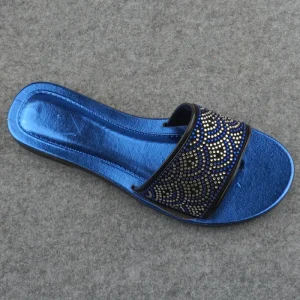 Men’s Summer Outdoor Slippers Comfort PVC Flip Flops Soft Bottom Breathable Flexible Anti Slippery Lighted Cushioned Quick Dry