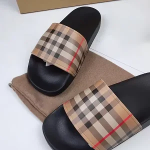 Men’s and Women’s Luxury Designer Fashion Sandals Summer Black Beach Factory Outdoor Non-slip Casual Slippers