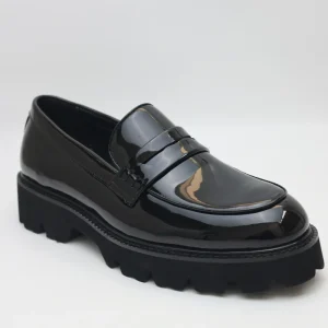 Minimalist Glossy PU Leather Loafers with PVC Midsole and EVA Outsole British Style Slip-On Men’s Shoes