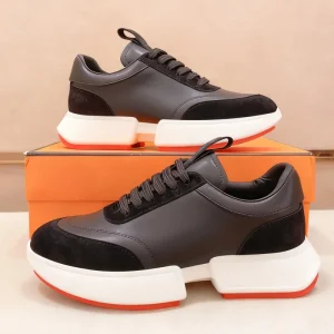 New High-End Designer Men’s Casual Shoes Premium Leather Thick Sole Fashion Sneakers for All Occasions Walking Style Shoes