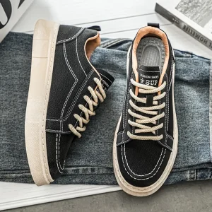 New Leather Men’s Casual Skateboard Shoes Thick Bottom Fashion Retro Flat Shoes Men’s Sneakers