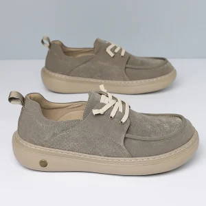 New Summer Breathable and Lightweight Men’s Casual Shoes
