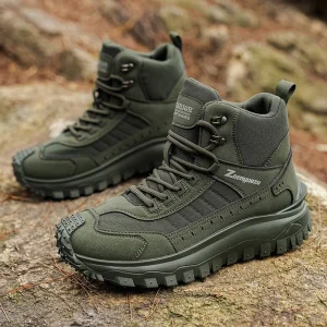 New autumn and winter large-size men’s boots outdoor casual sports work shoes comfortable thick-soled trendy versatile men’s