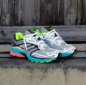 Omni 9 Lightweight Running Sneakers Lace-Up Casual Shoes Spring Running Shoes Walking Shoes